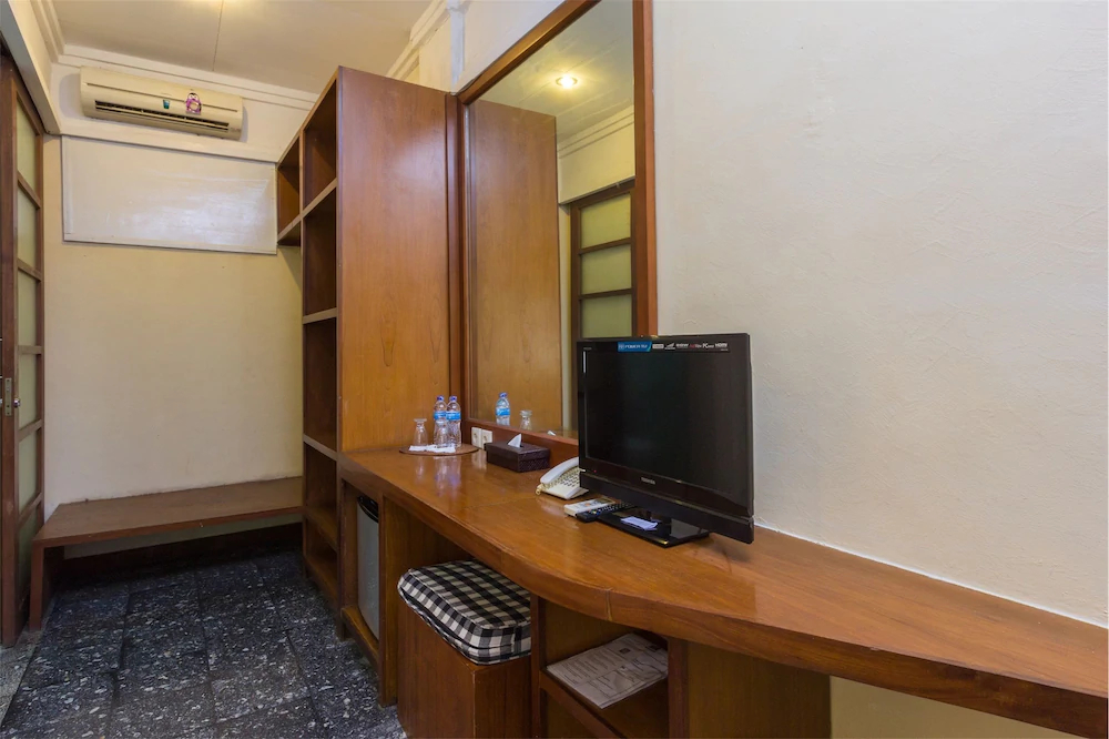 RedDoorz @ Melasti Street