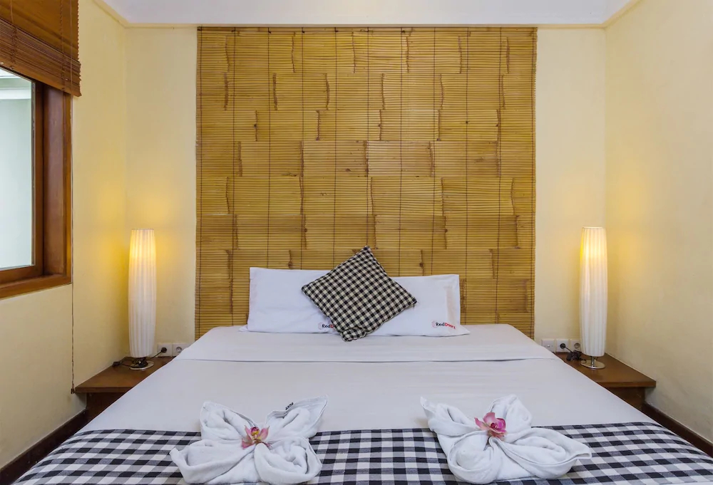 RedDoorz @ Melasti Street