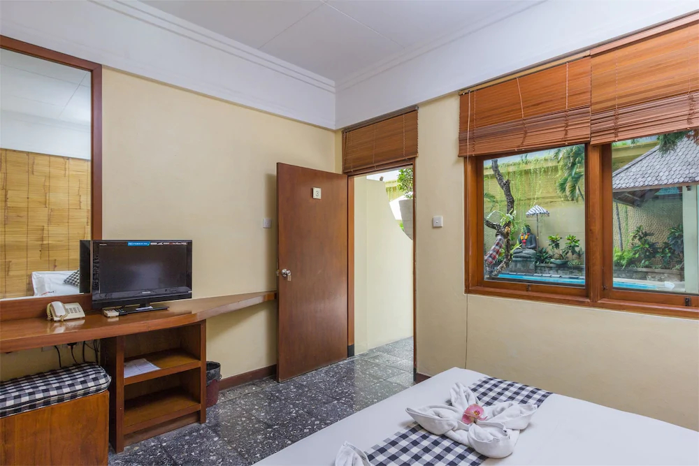 RedDoorz @ Melasti Street