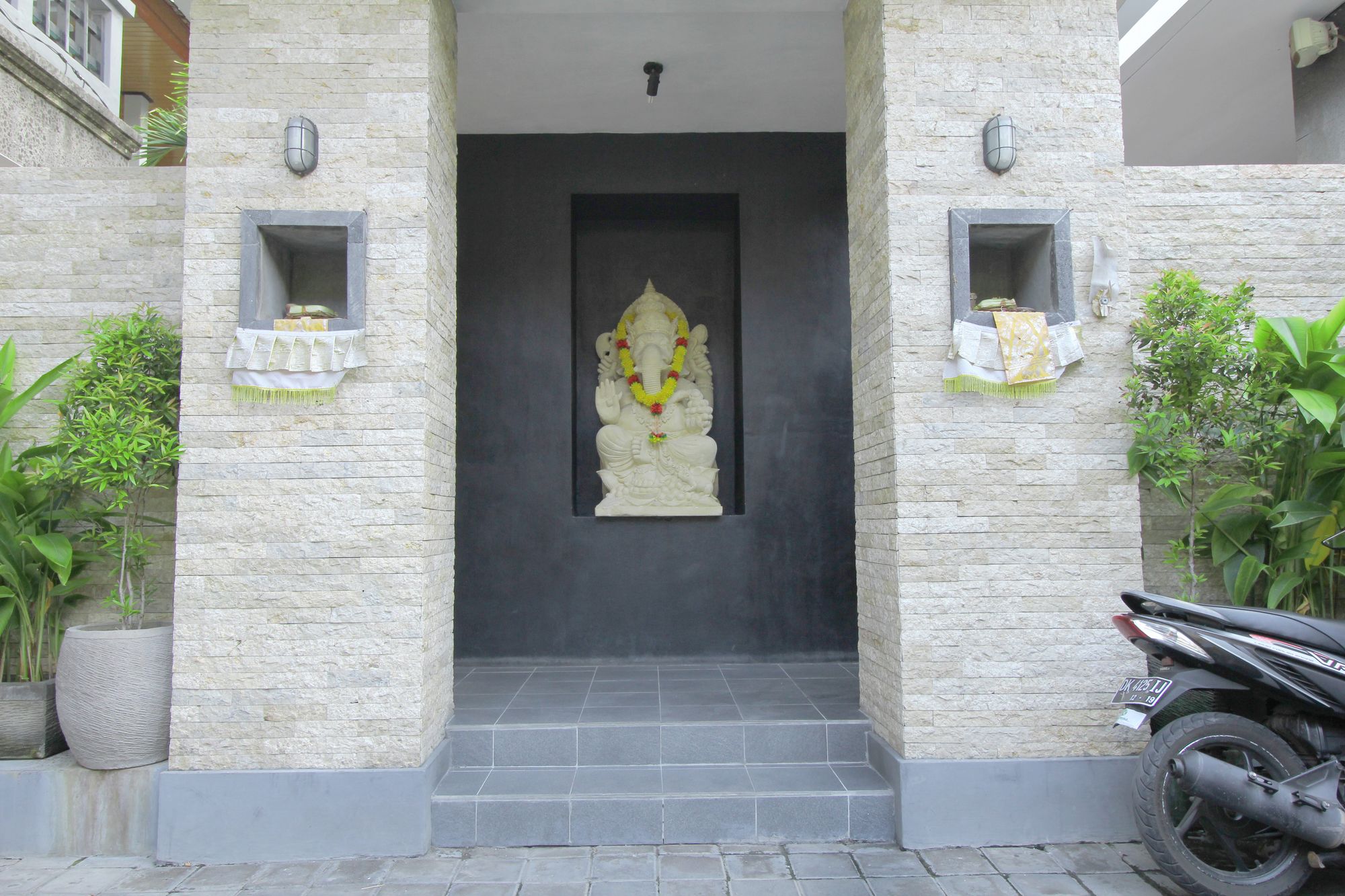 Ronta Bungalows