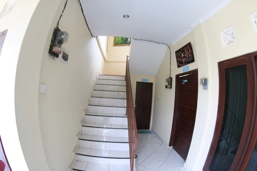 Sari Buana Bed & Breakfast