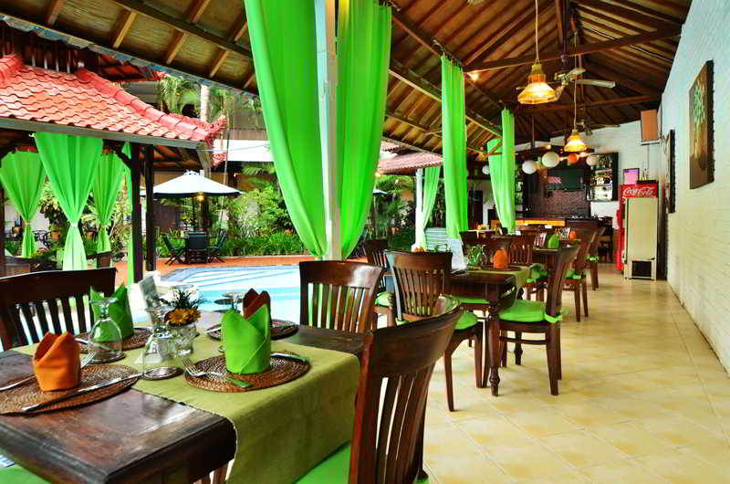 Sarinande Beach Inn