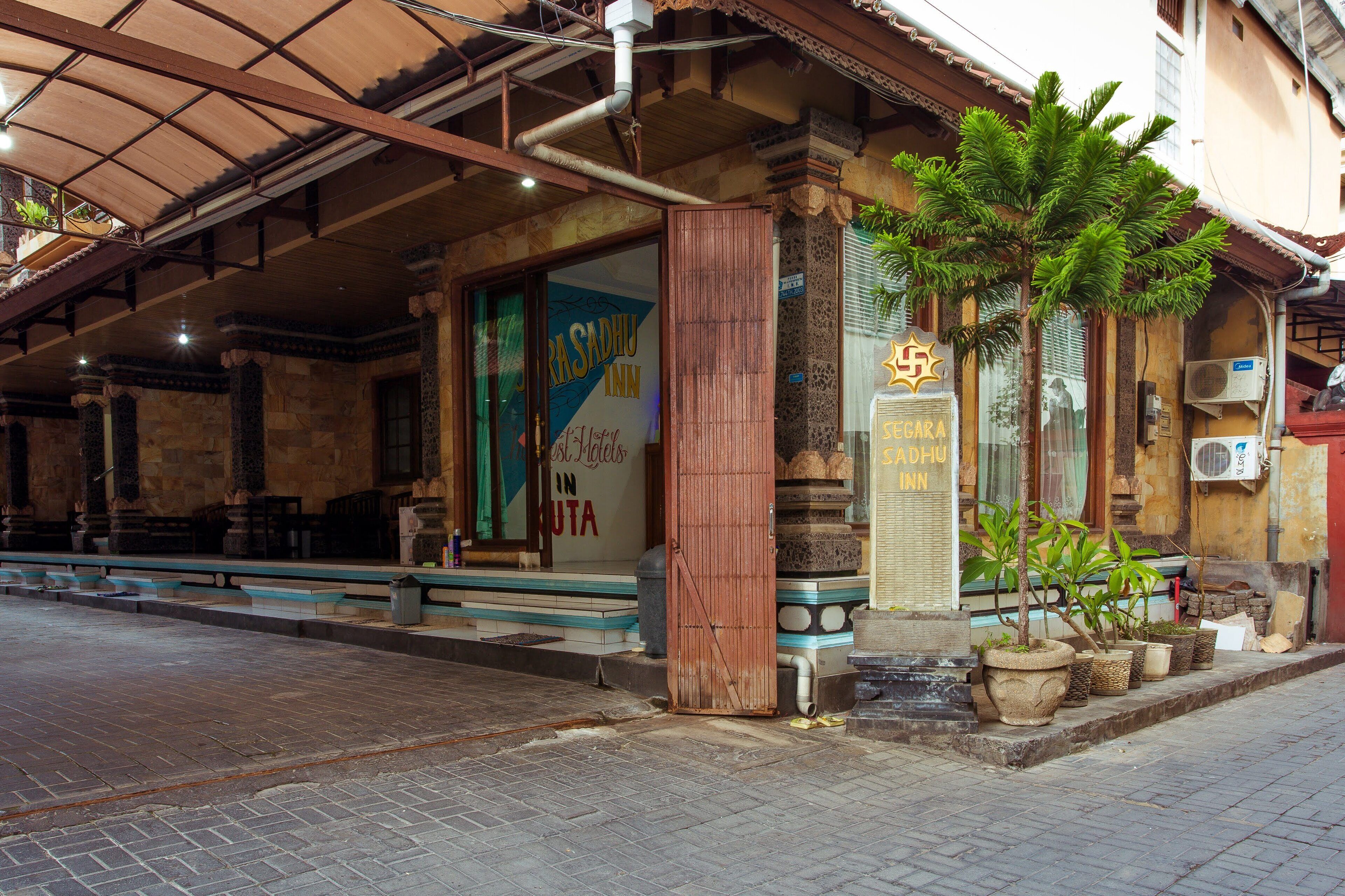 Segara Sadhu Inn