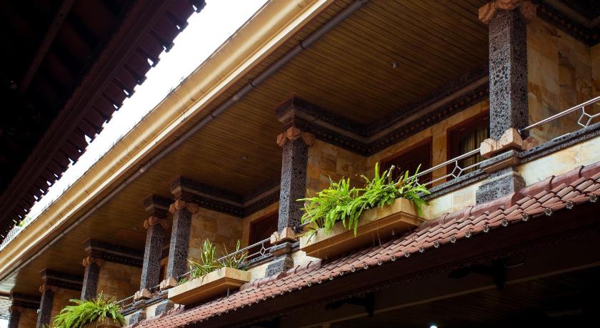 Segara Sadhu Inn