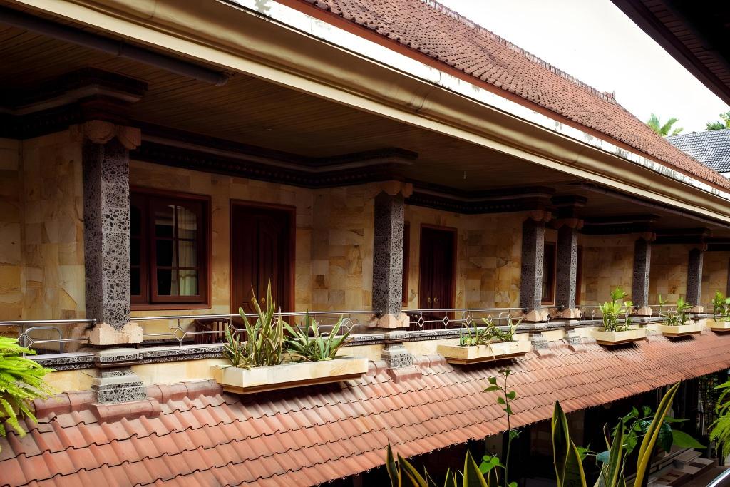 Segara Sadhu Inn