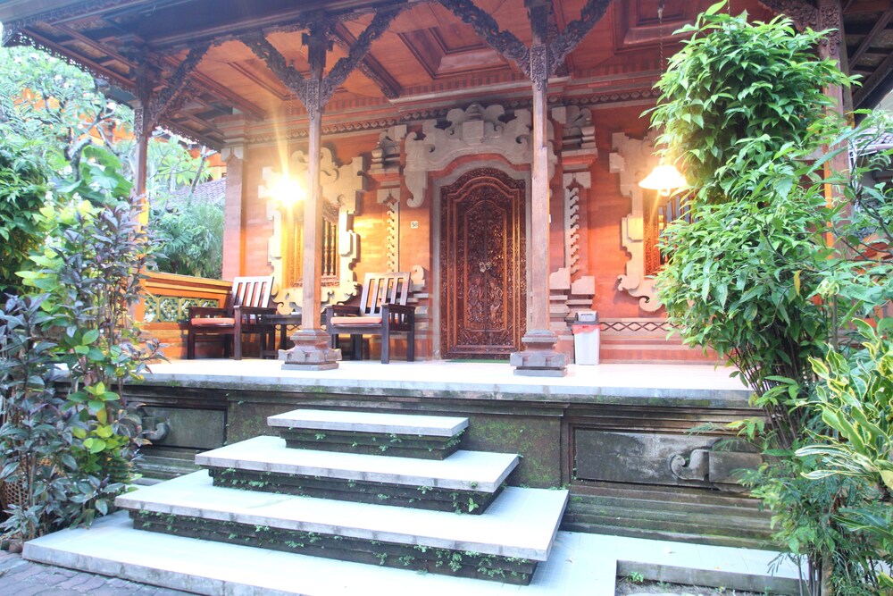 Simpang Inn