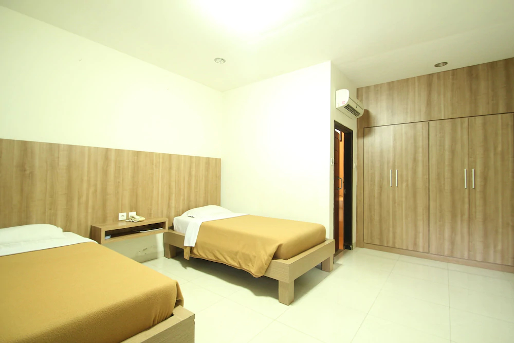 Simpang Inn