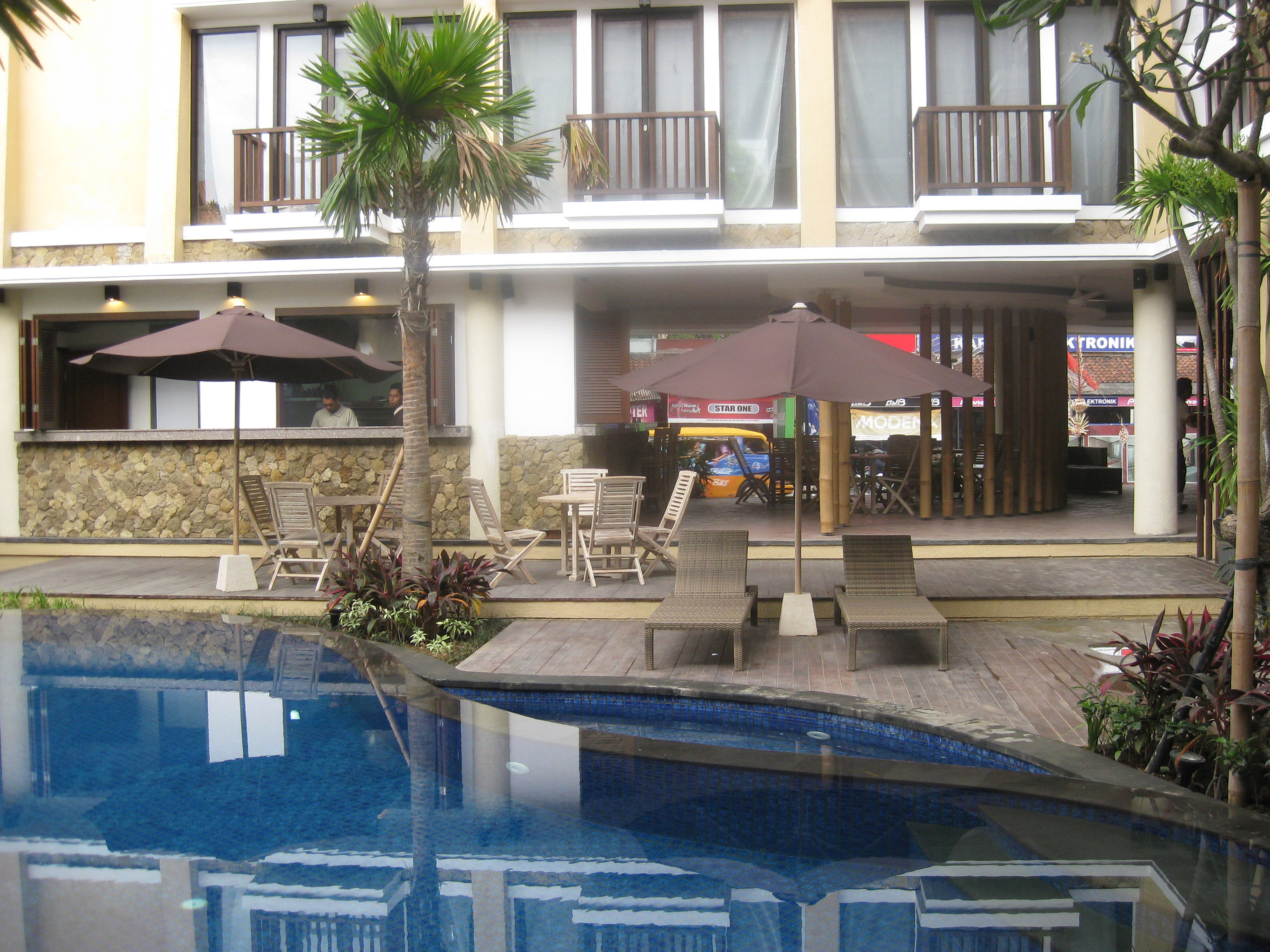 Suris Boutique Hotel