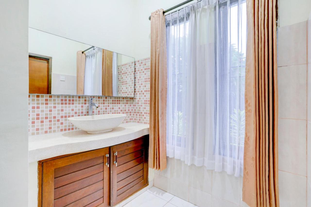 Teges Inn by OYO Rooms