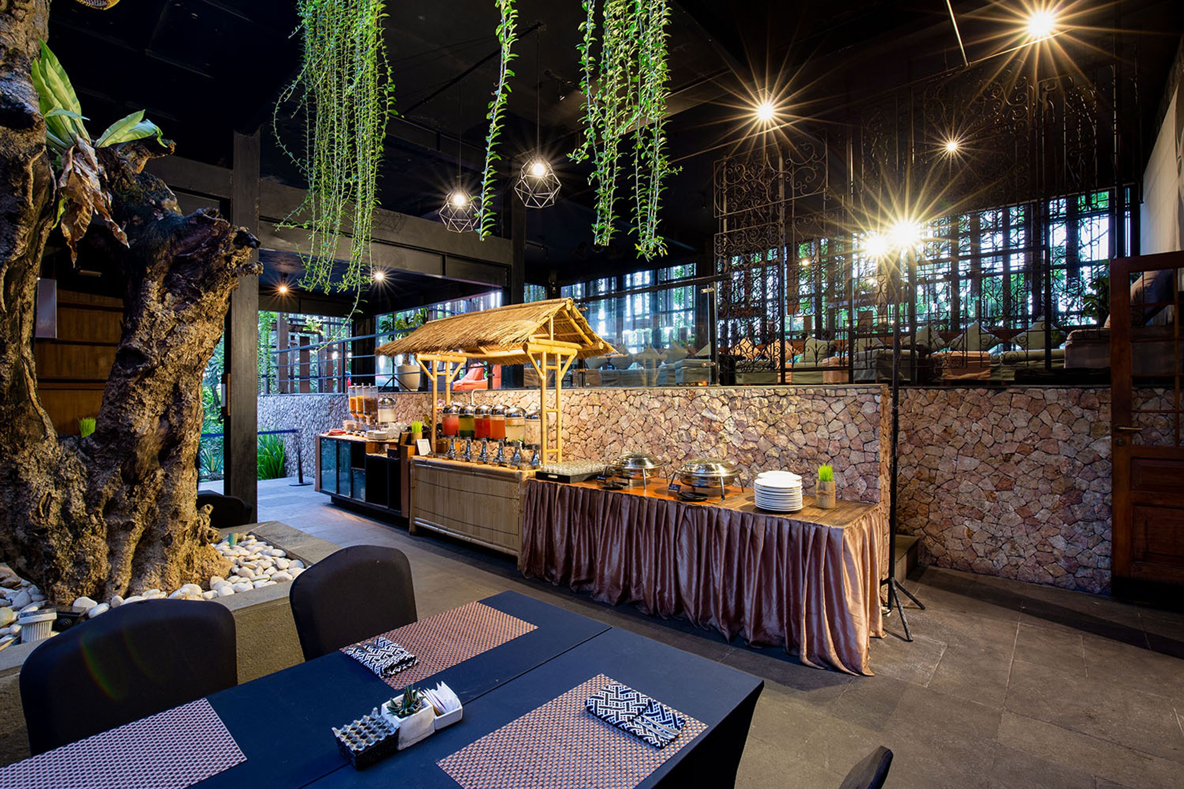 THE 1O1 Bali Fontana Seminyak