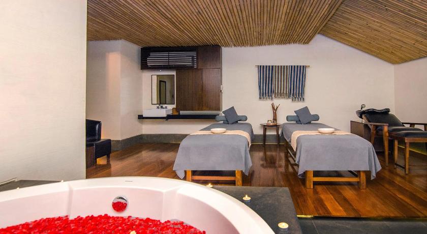 THE 1O1 Bali Fontana Seminyak