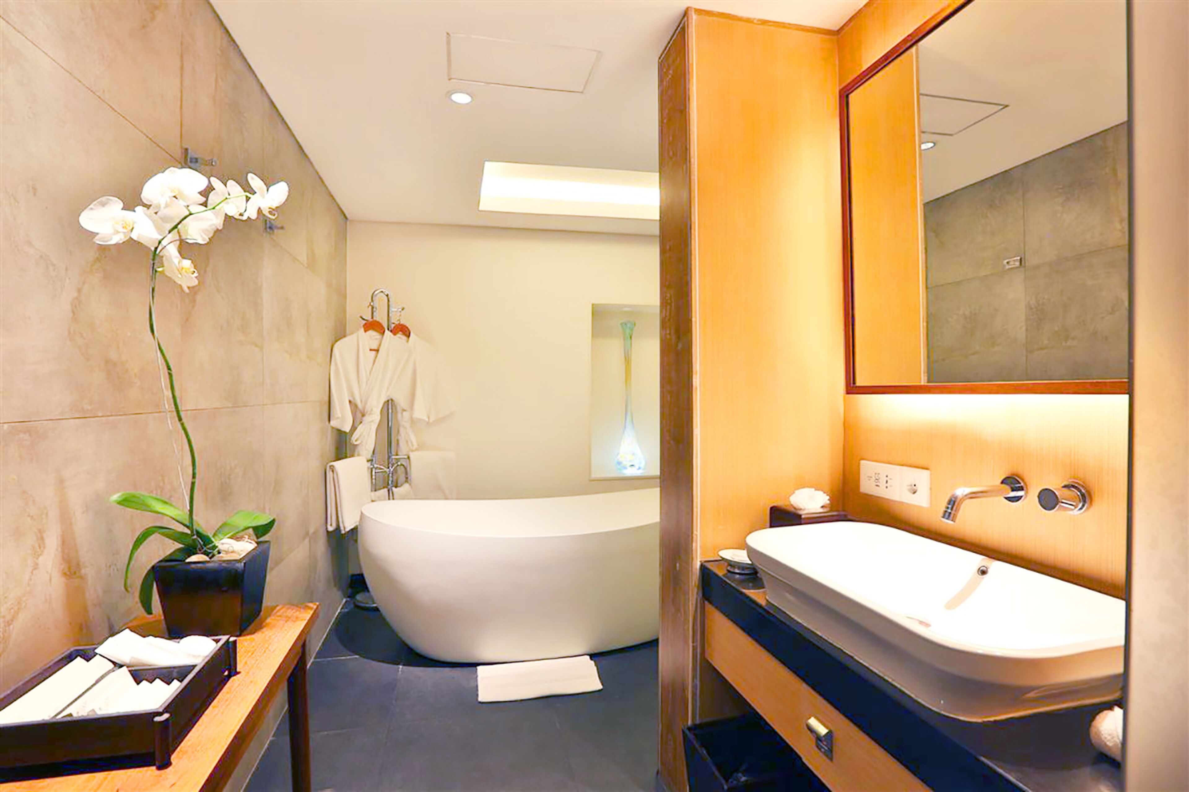 THE 1O1 Bali Fontana Seminyak