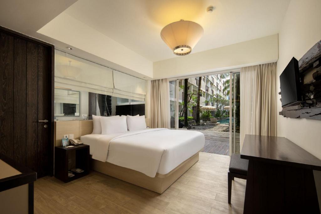 The Akmani Legian