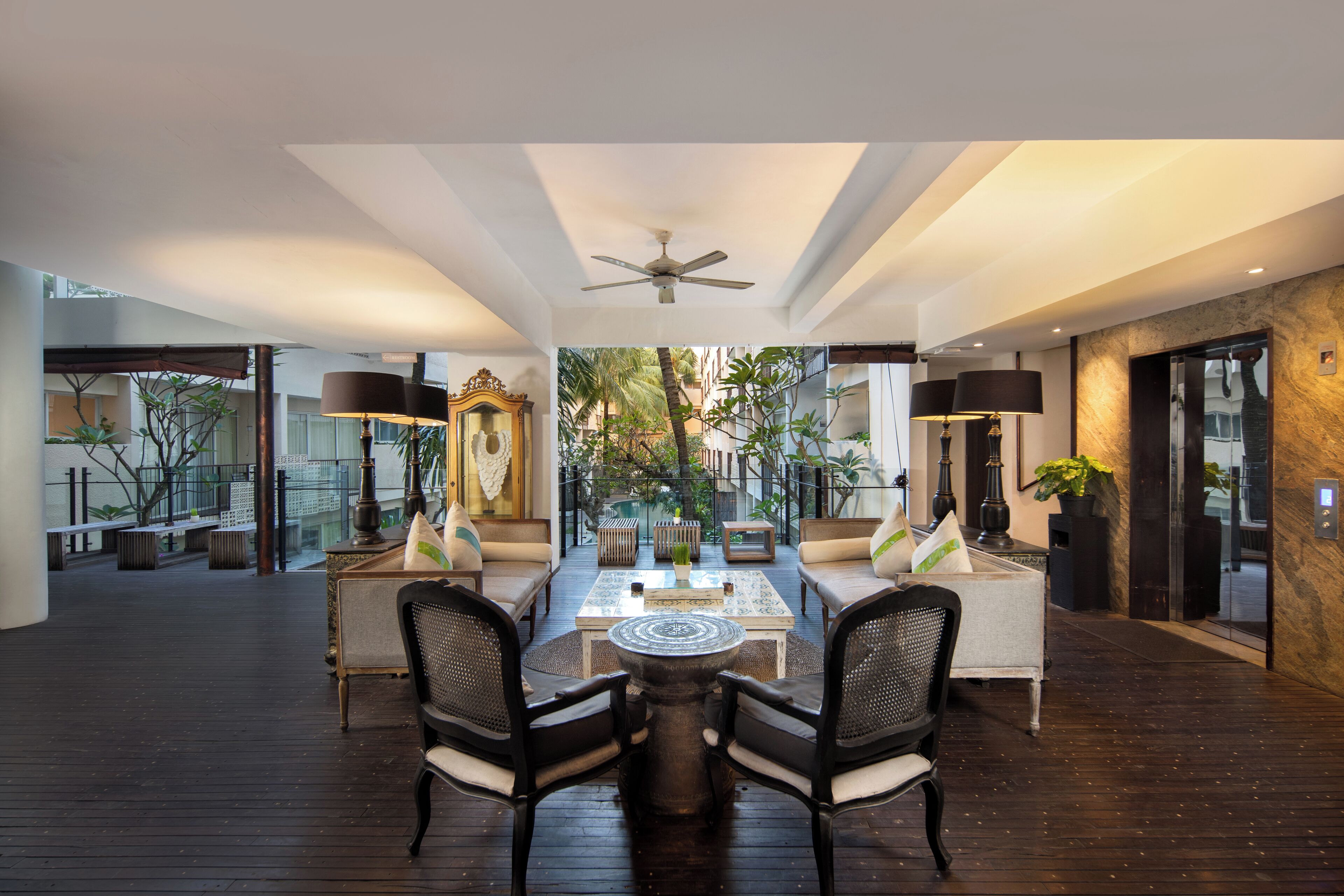 The Akmani Legian