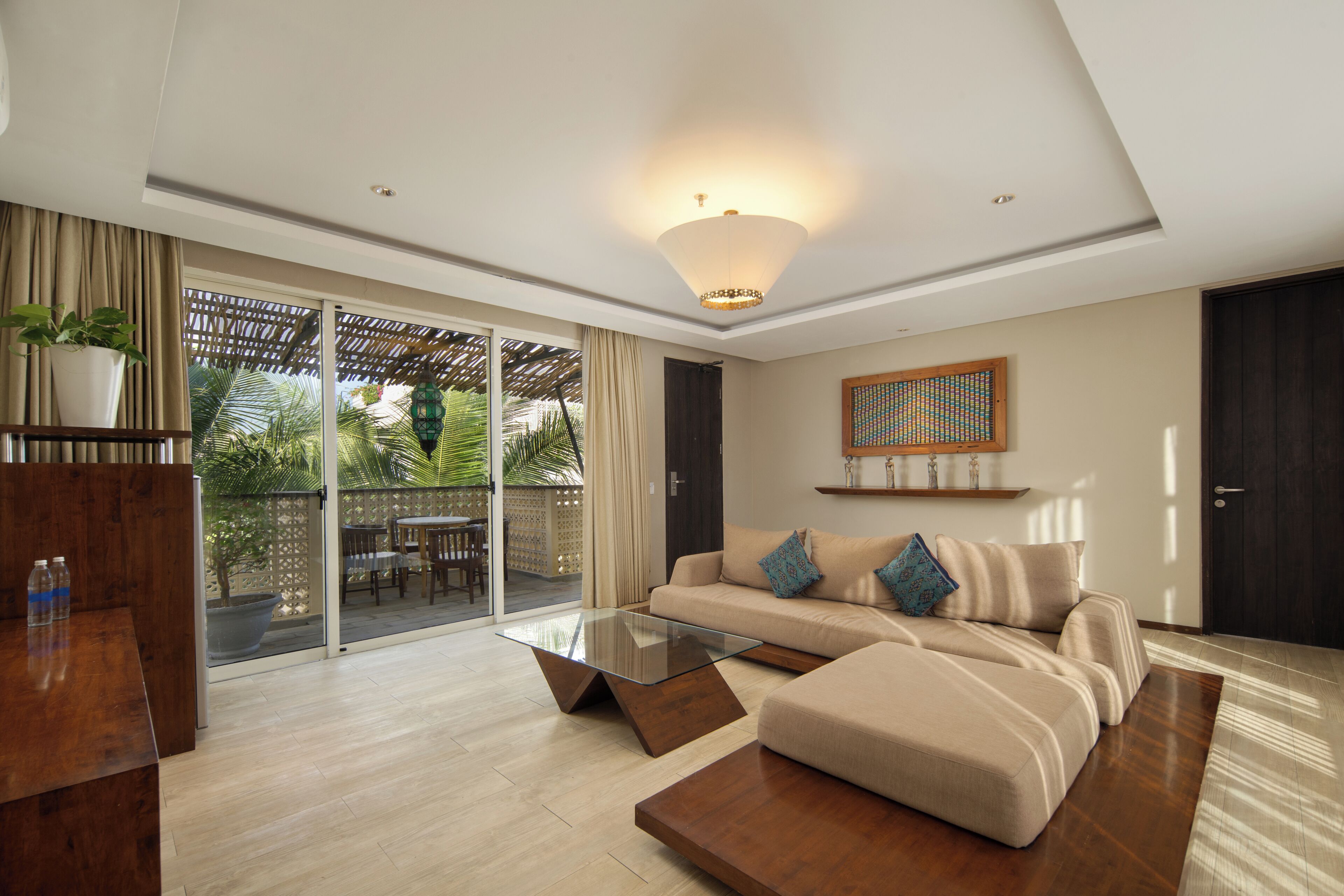 The Akmani Legian