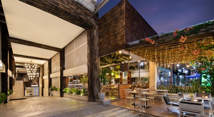 The Akmani Legian