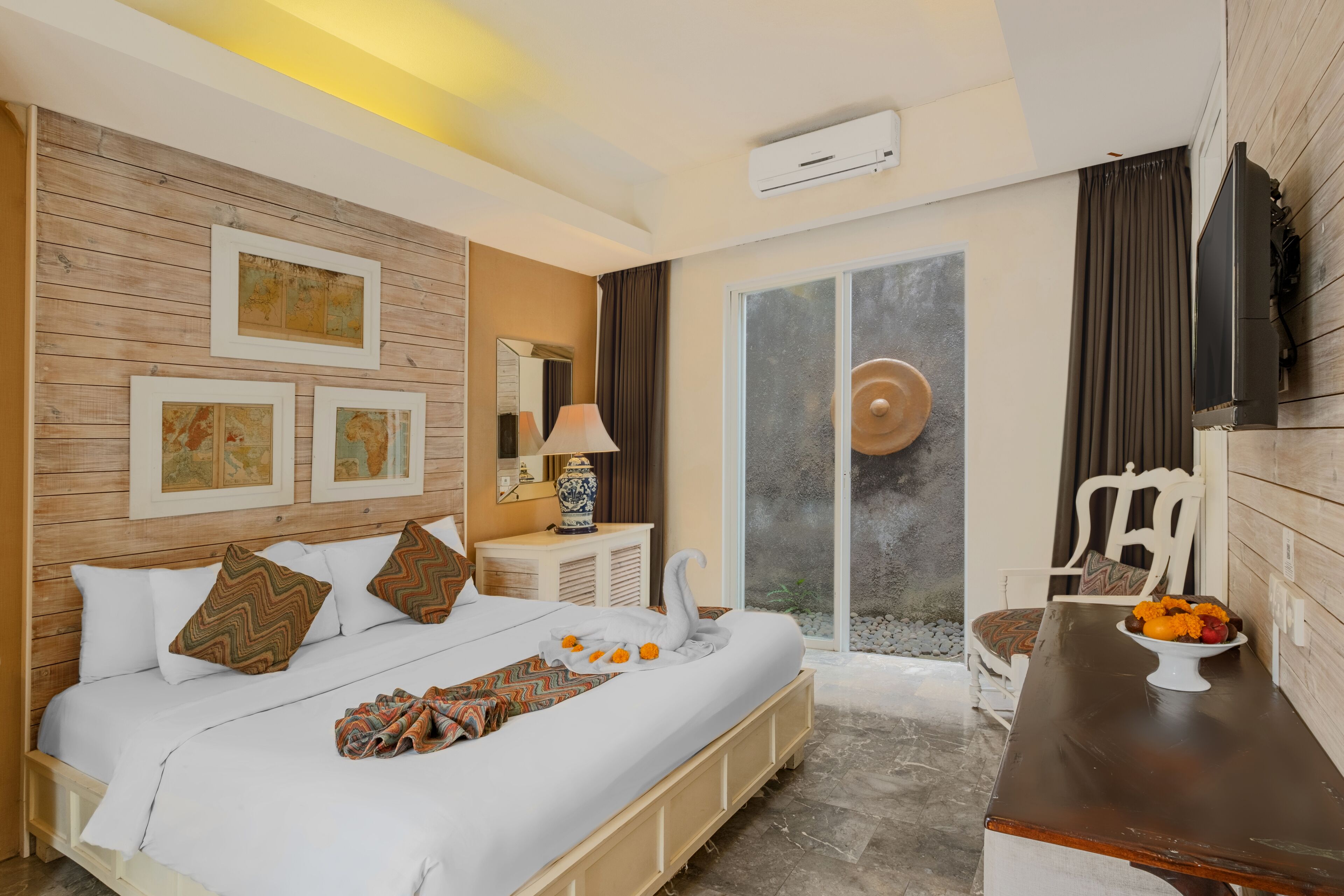 The Kanjeng Suite Petitenget