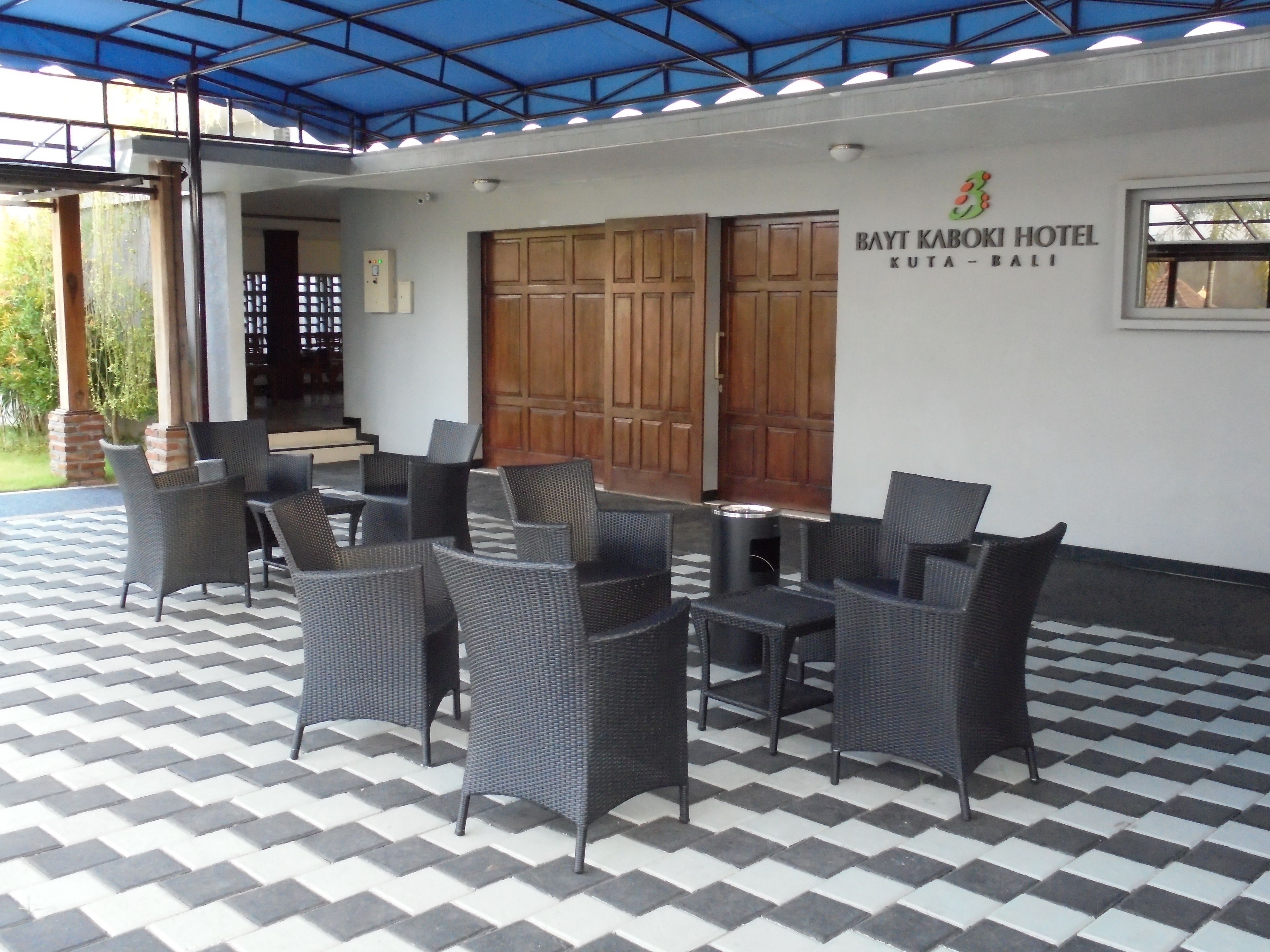 The Kanjeng Suites Kuta Galeria - Bali