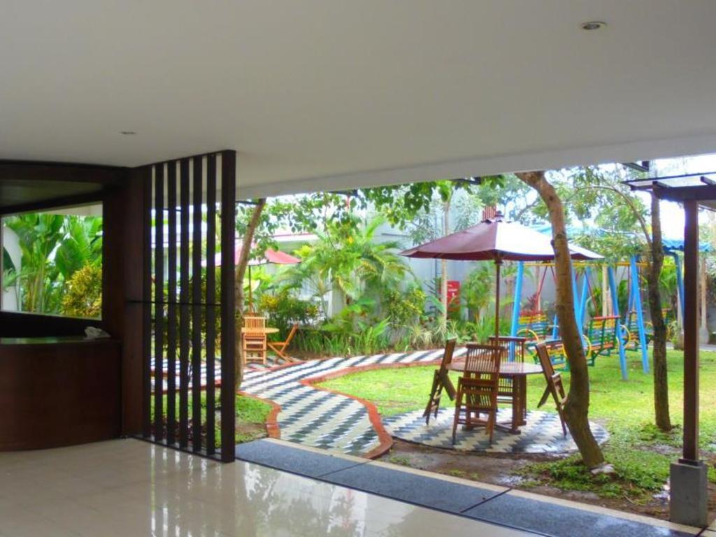 The Kanjeng Suites Kuta Galeria - Bali