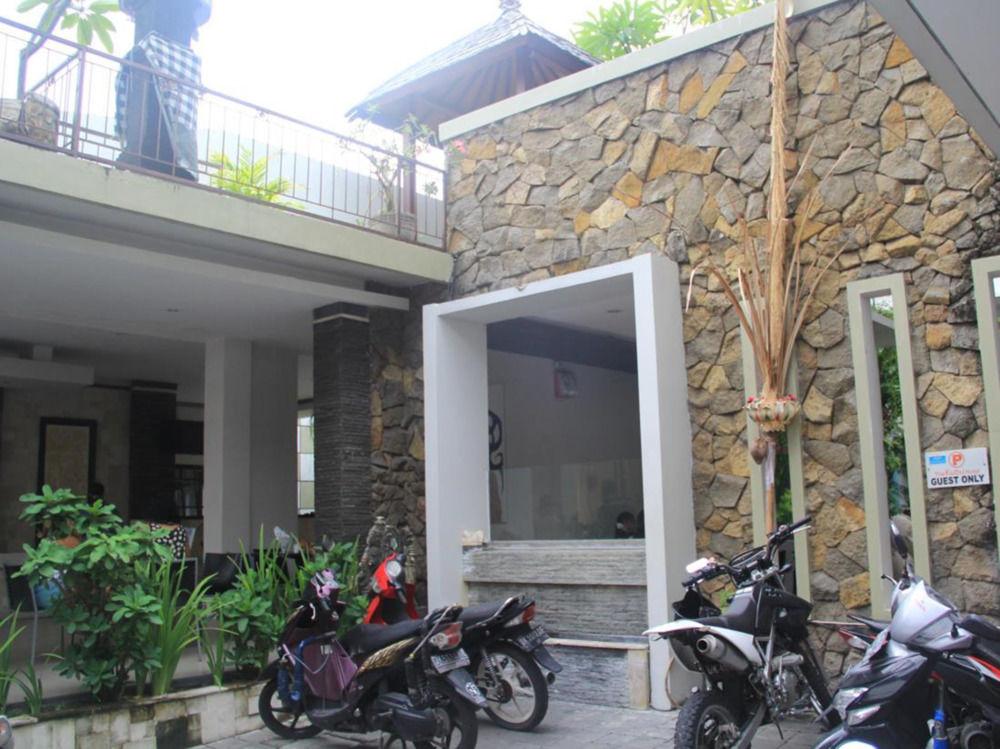 The Kubu Hotel
