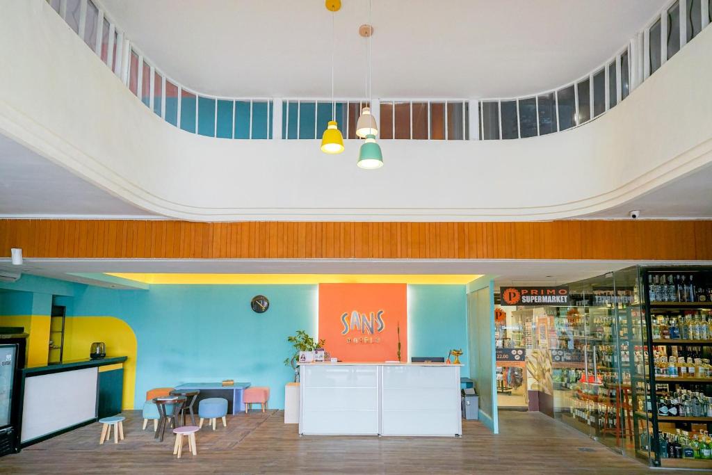 The Sunset Point Hotel