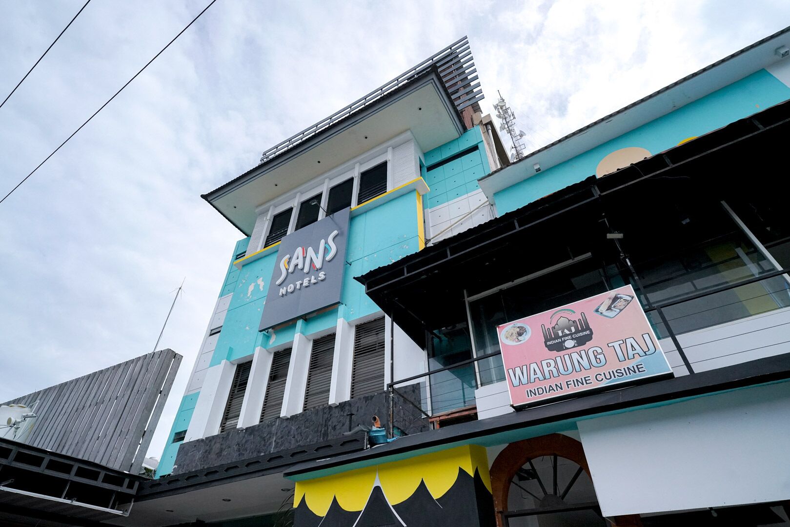 The Sunset Point Hotel