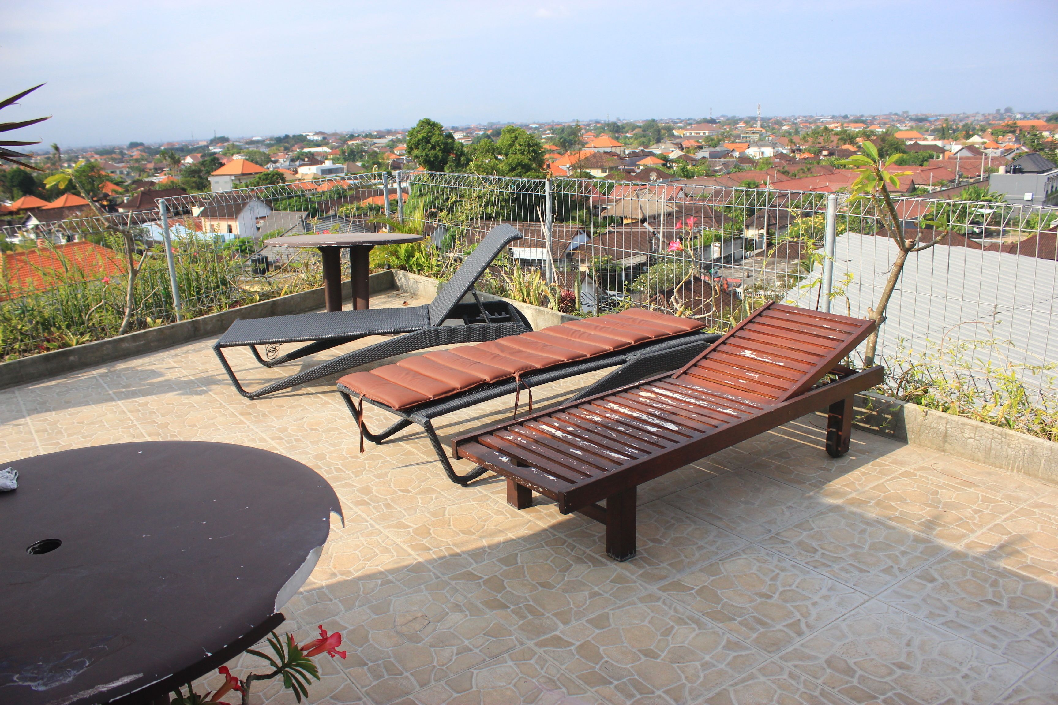 The Sunset Point Hotel