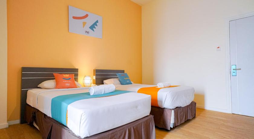 The Sunset Point Hotel