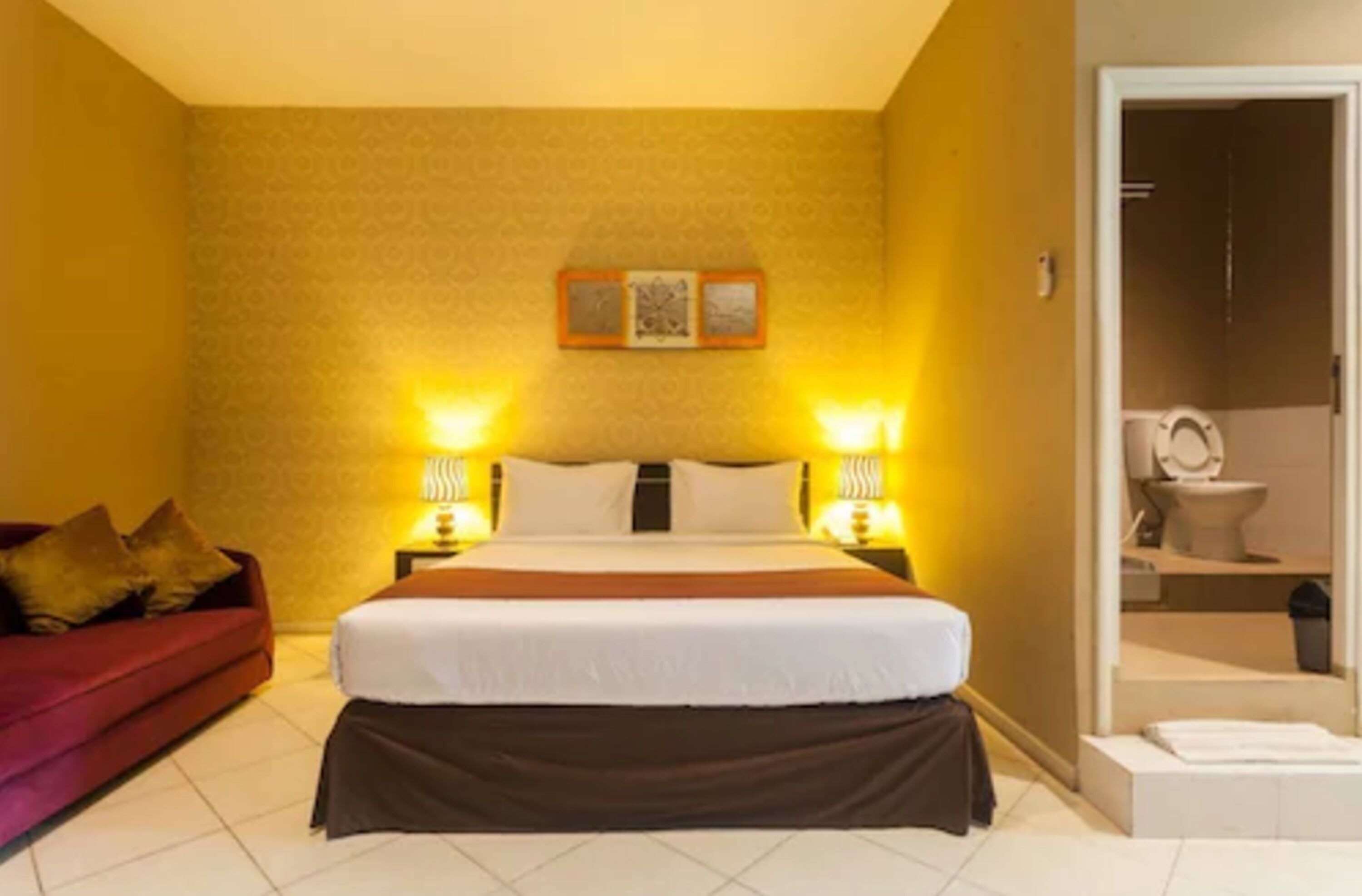 The Sunset Point Hotel