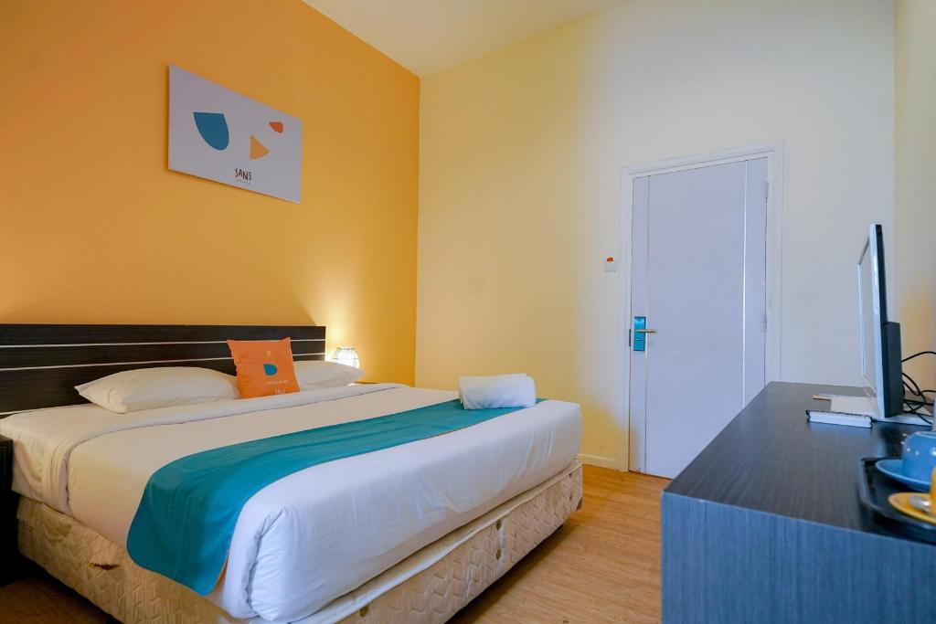 The Sunset Point Hotel