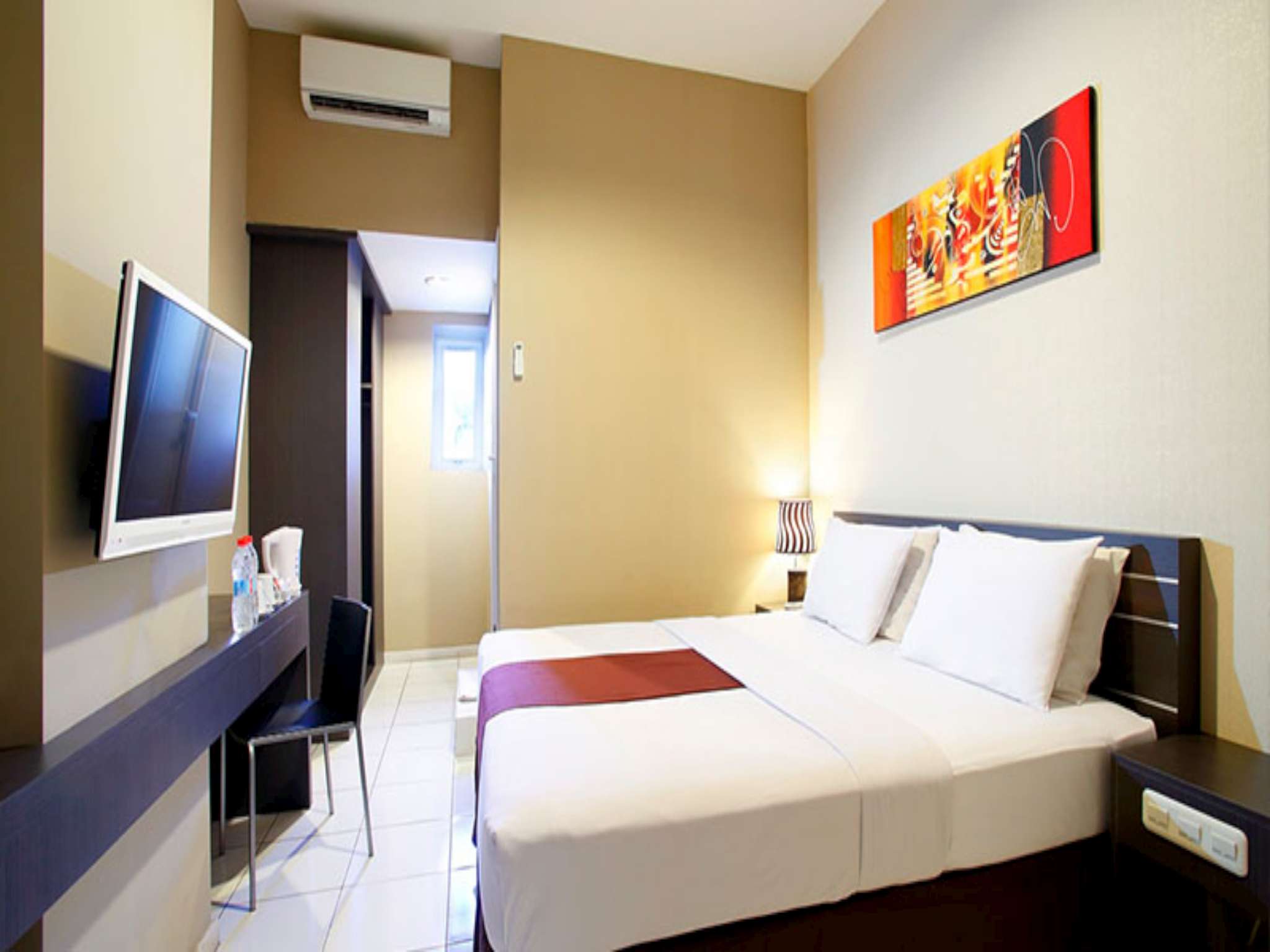 The Sunset Point Hotel