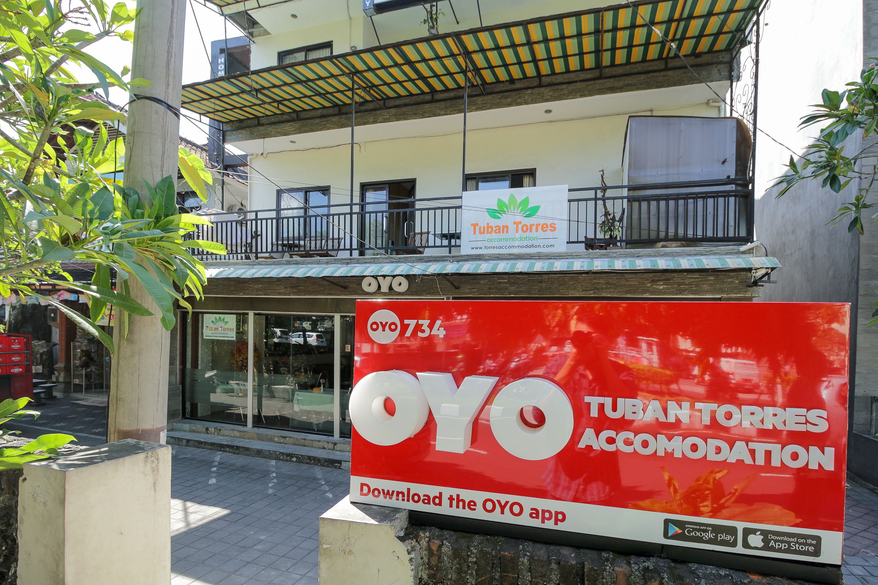 Tuban Torres Accomodation by OYO Rooms