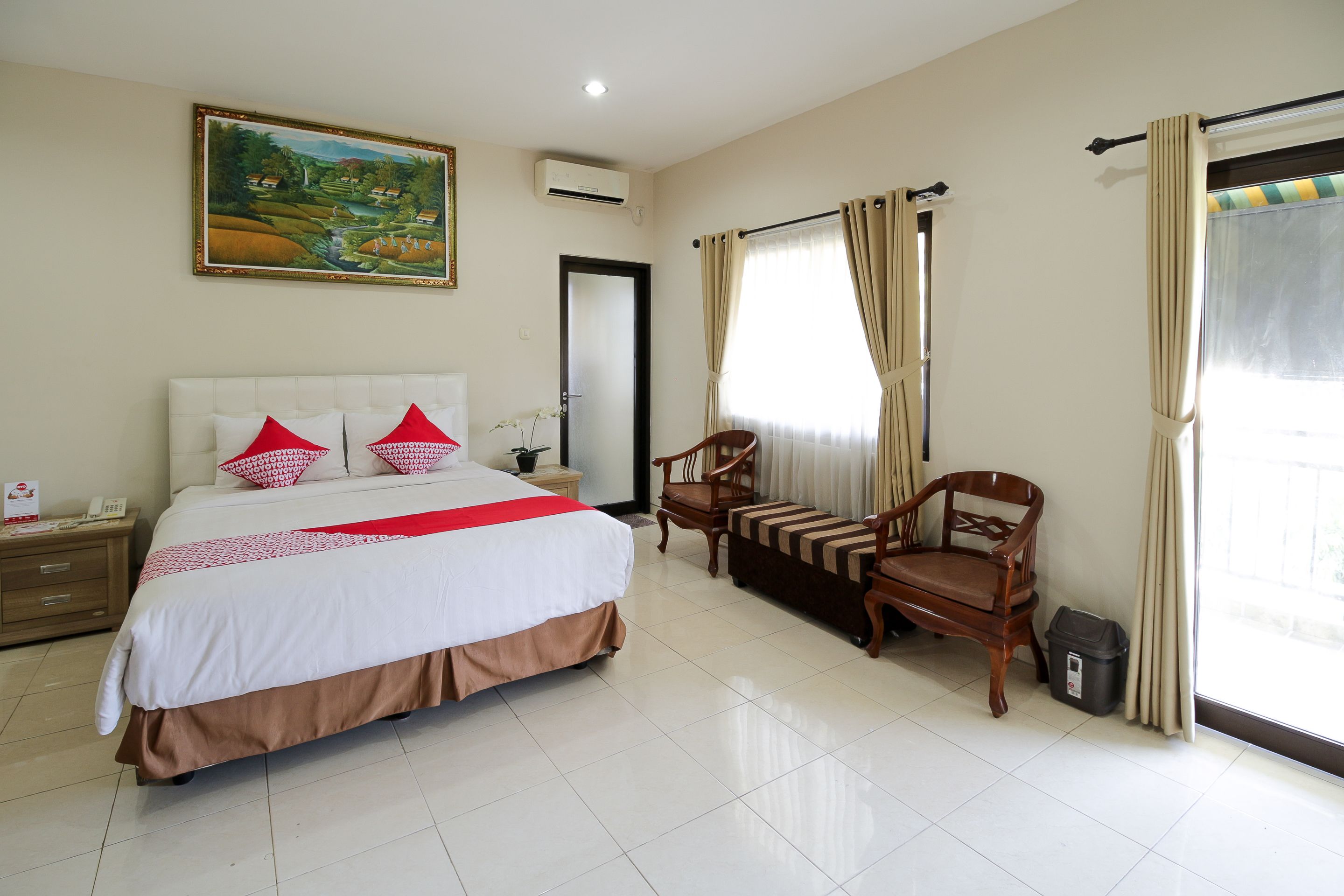 Tuban Torres Accomodation by OYO Rooms