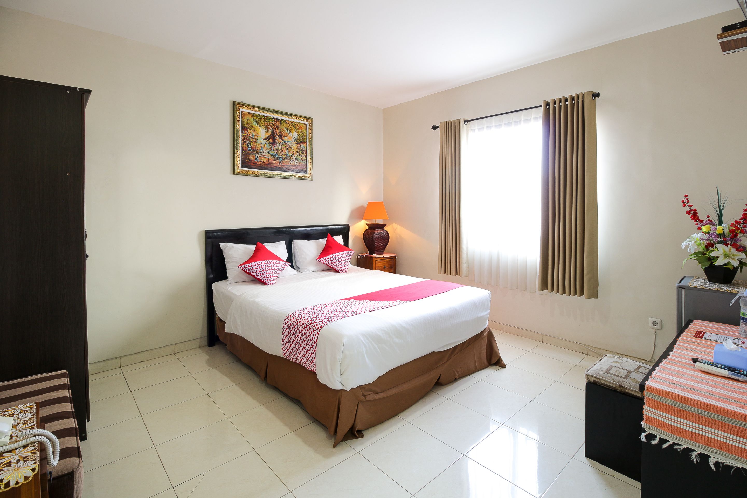 Tuban Torres Accomodation by OYO Rooms