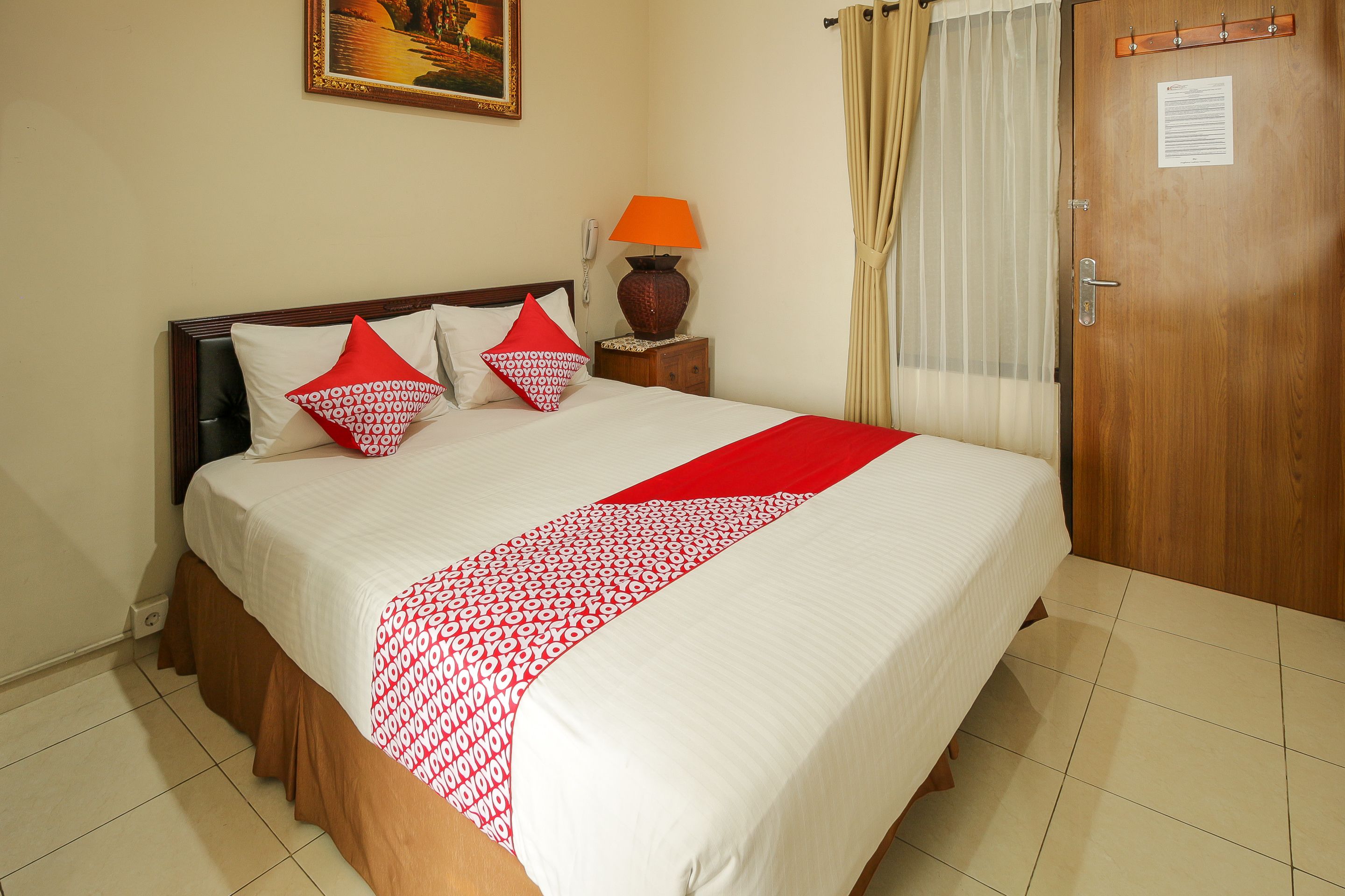 Tuban Torres Accomodation by OYO Rooms