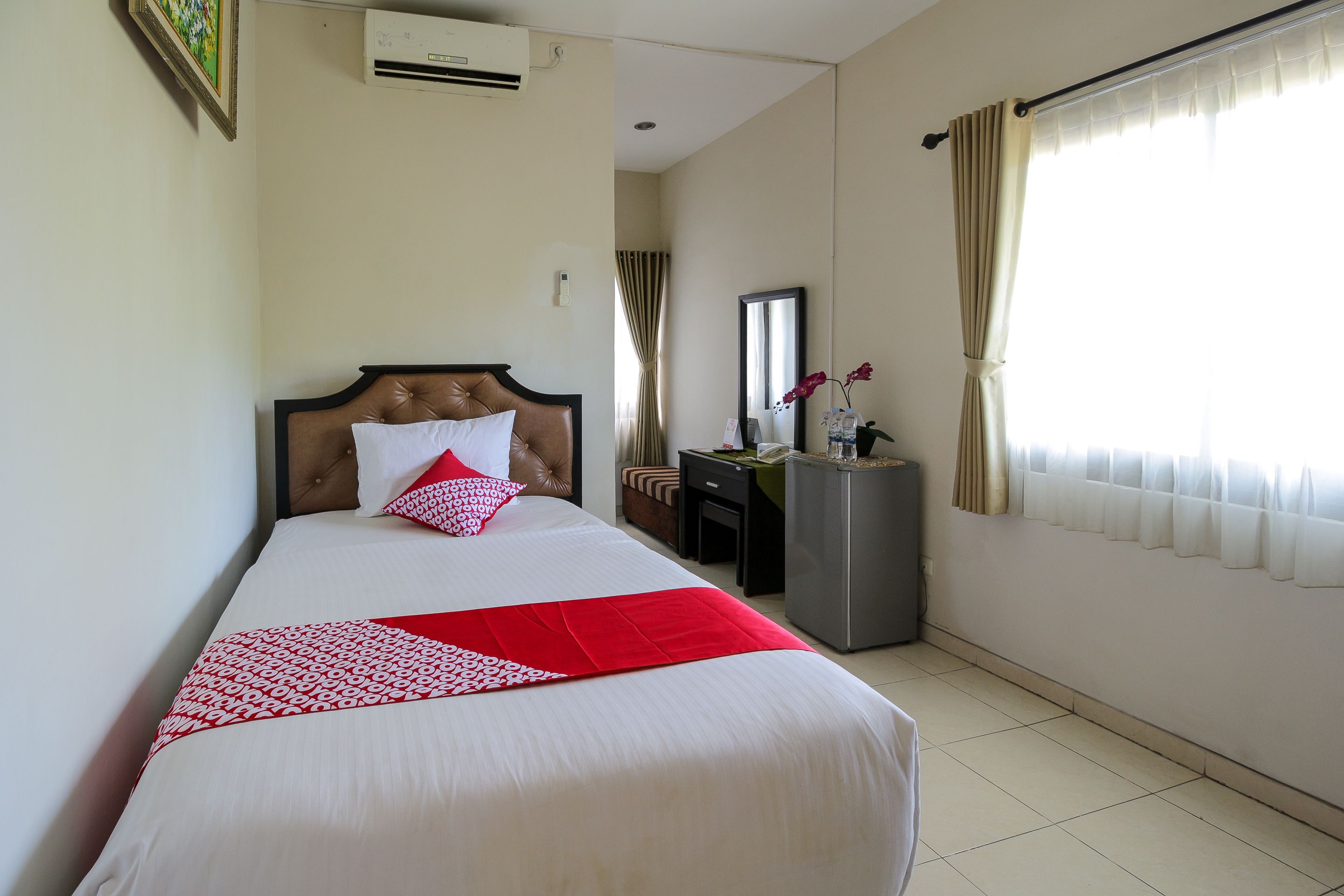 Tuban Torres Accomodation by OYO Rooms