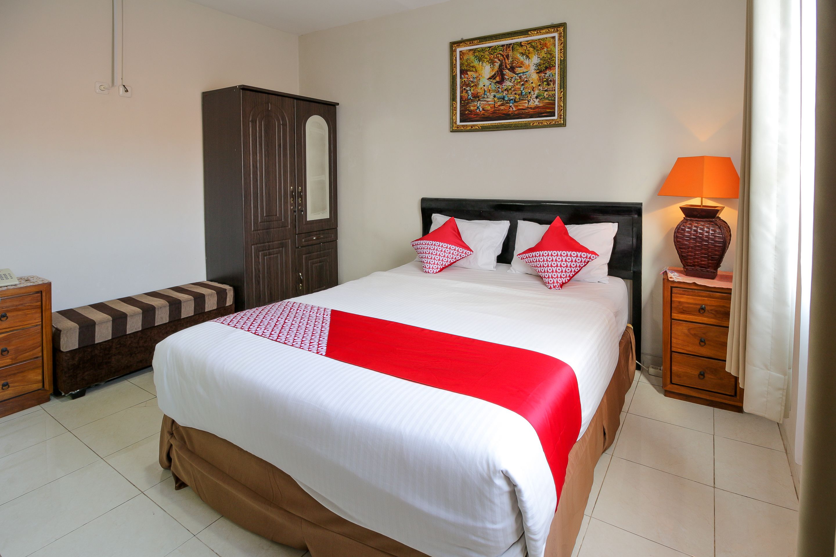 Tuban Torres Accomodation by OYO Rooms