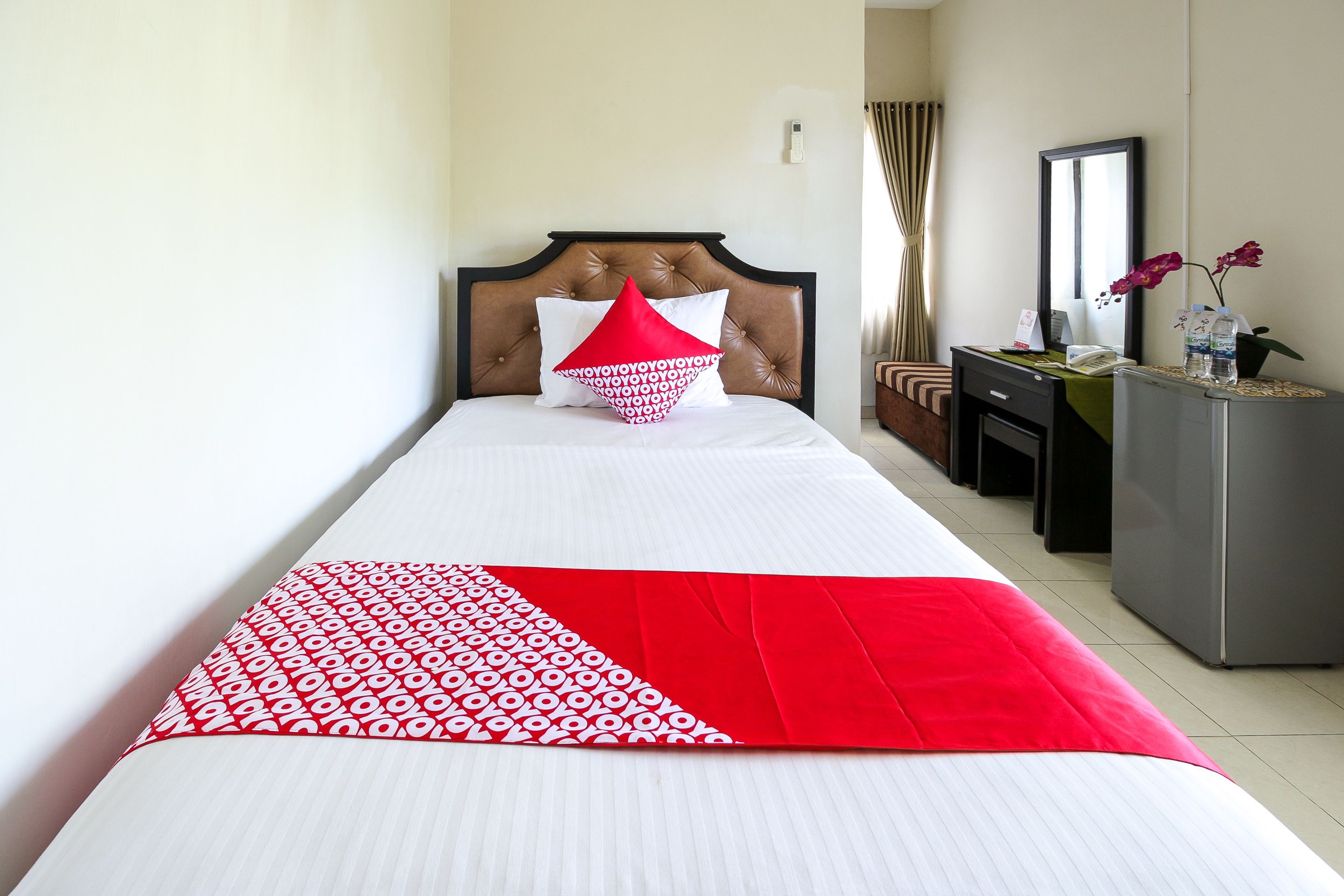 Tuban Torres Accomodation by OYO Rooms