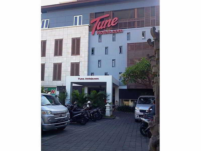 Tune Hotel Kuta