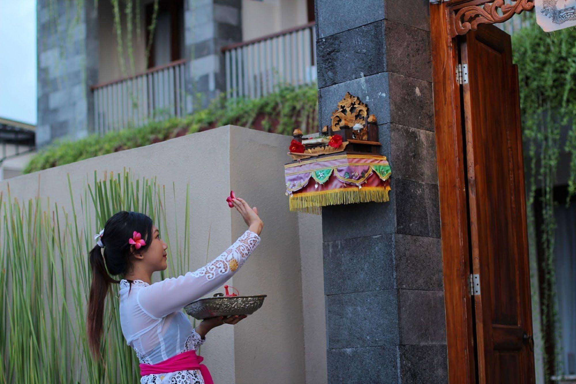 Vansari Hotel