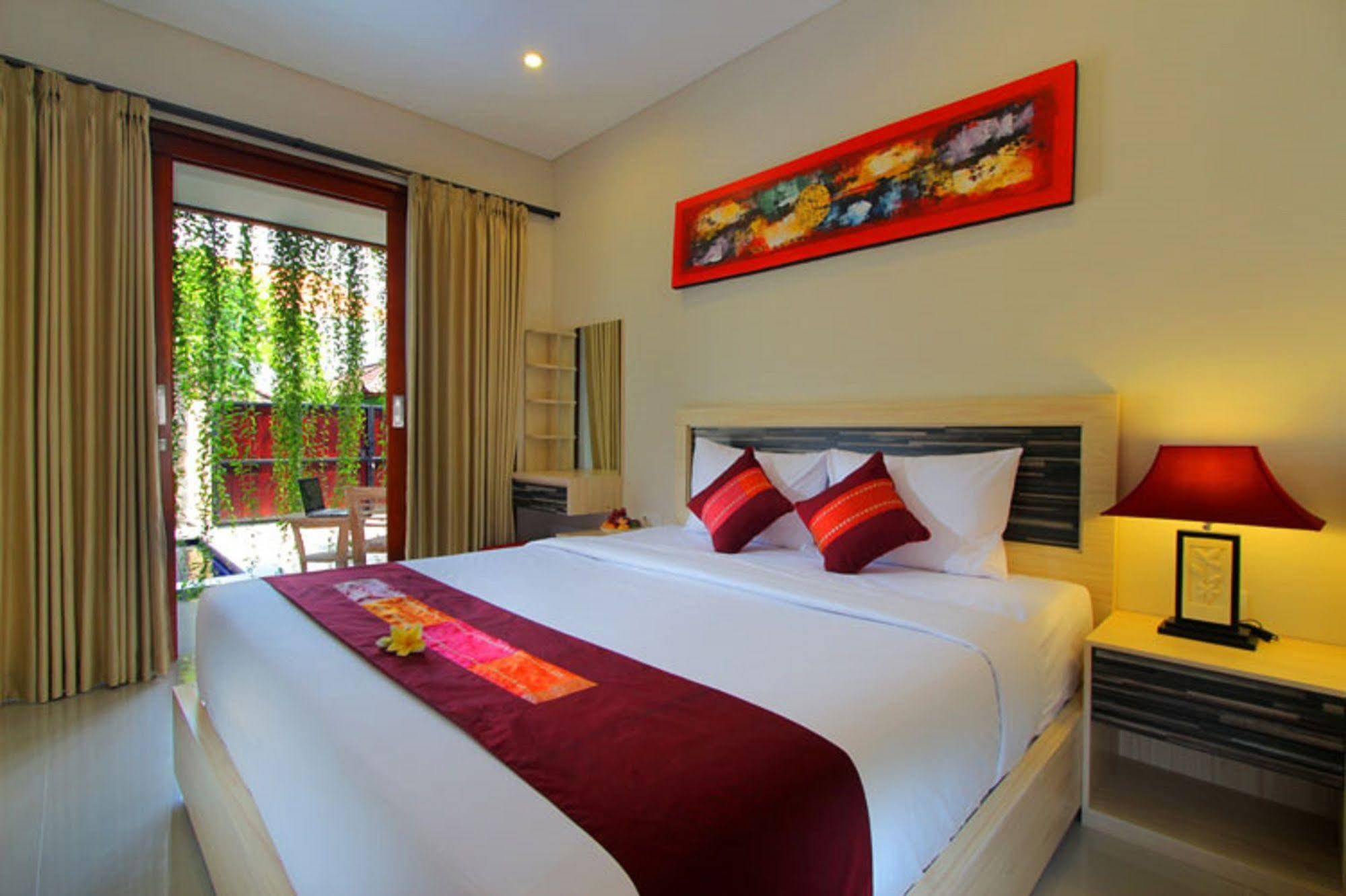 Vansari Hotel
