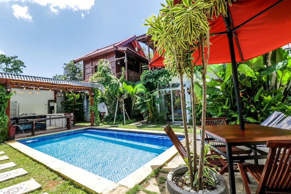 RedDoorz at Villa Krisna Balangan Beach
