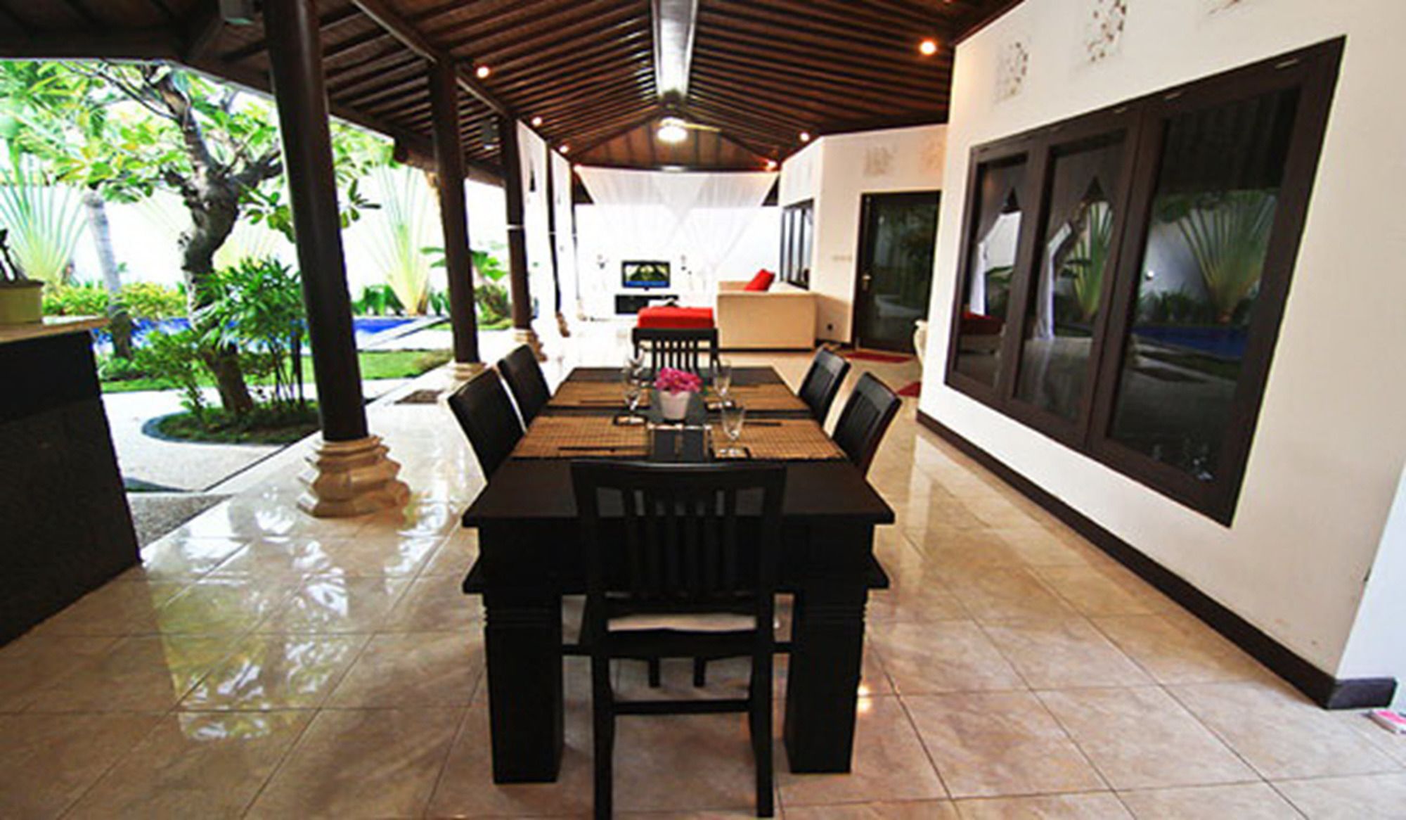Villa Kurnia