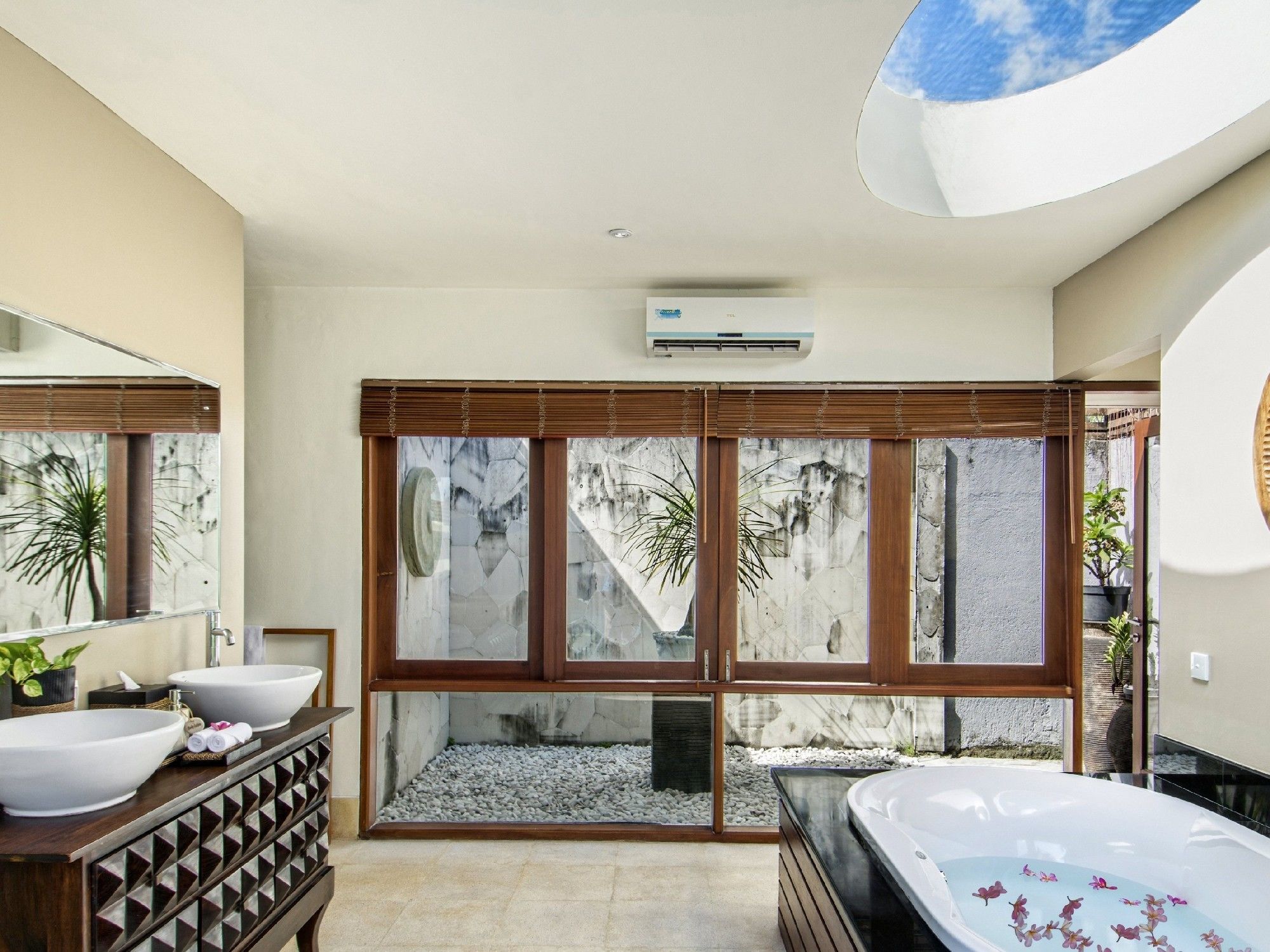 Villa M Bali Seminyak