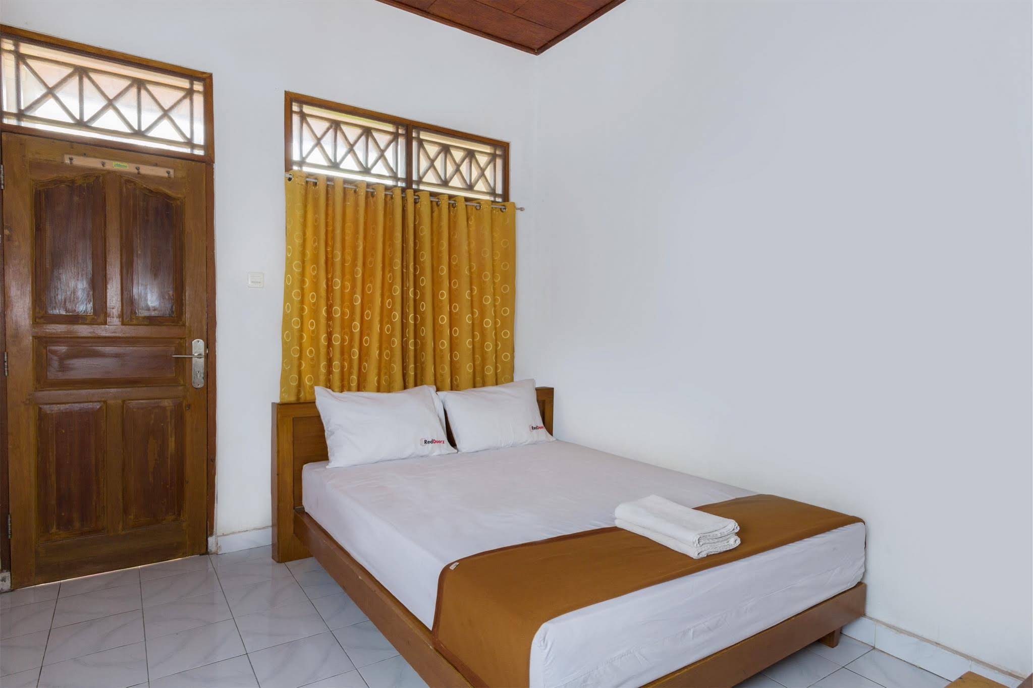 Warapsari Inn by RedDoorz