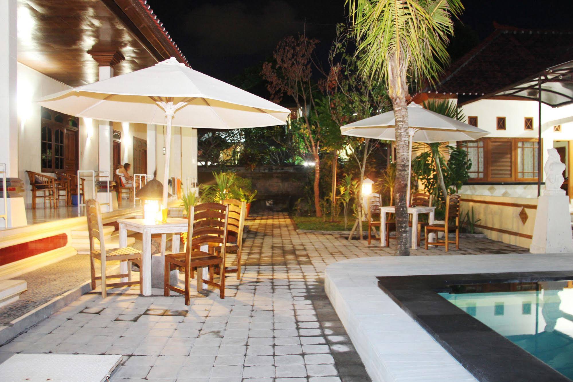 Warung Coco Hostel