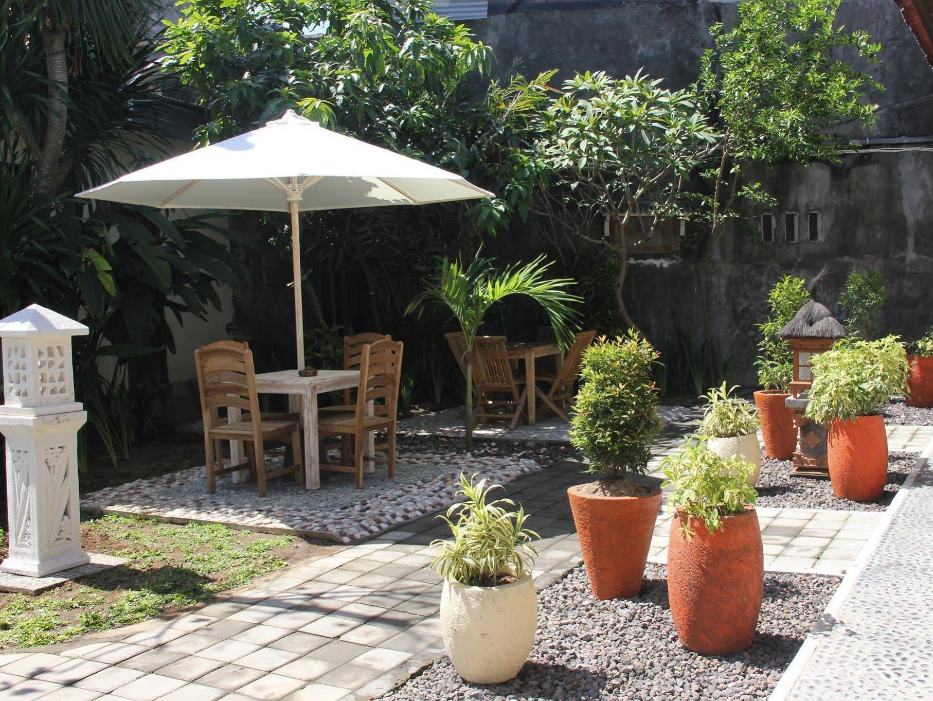 Warung Coco Hostel