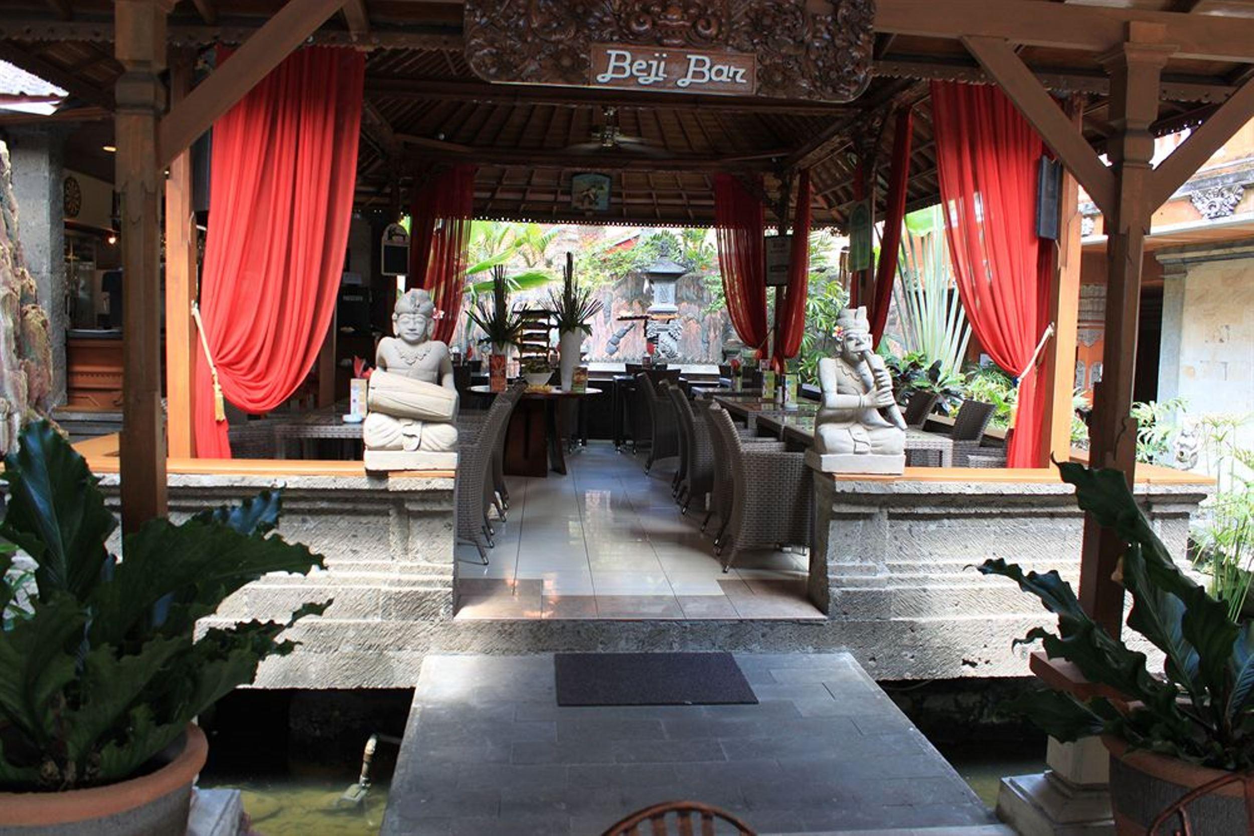Wina Holiday Villa Kuta Bali