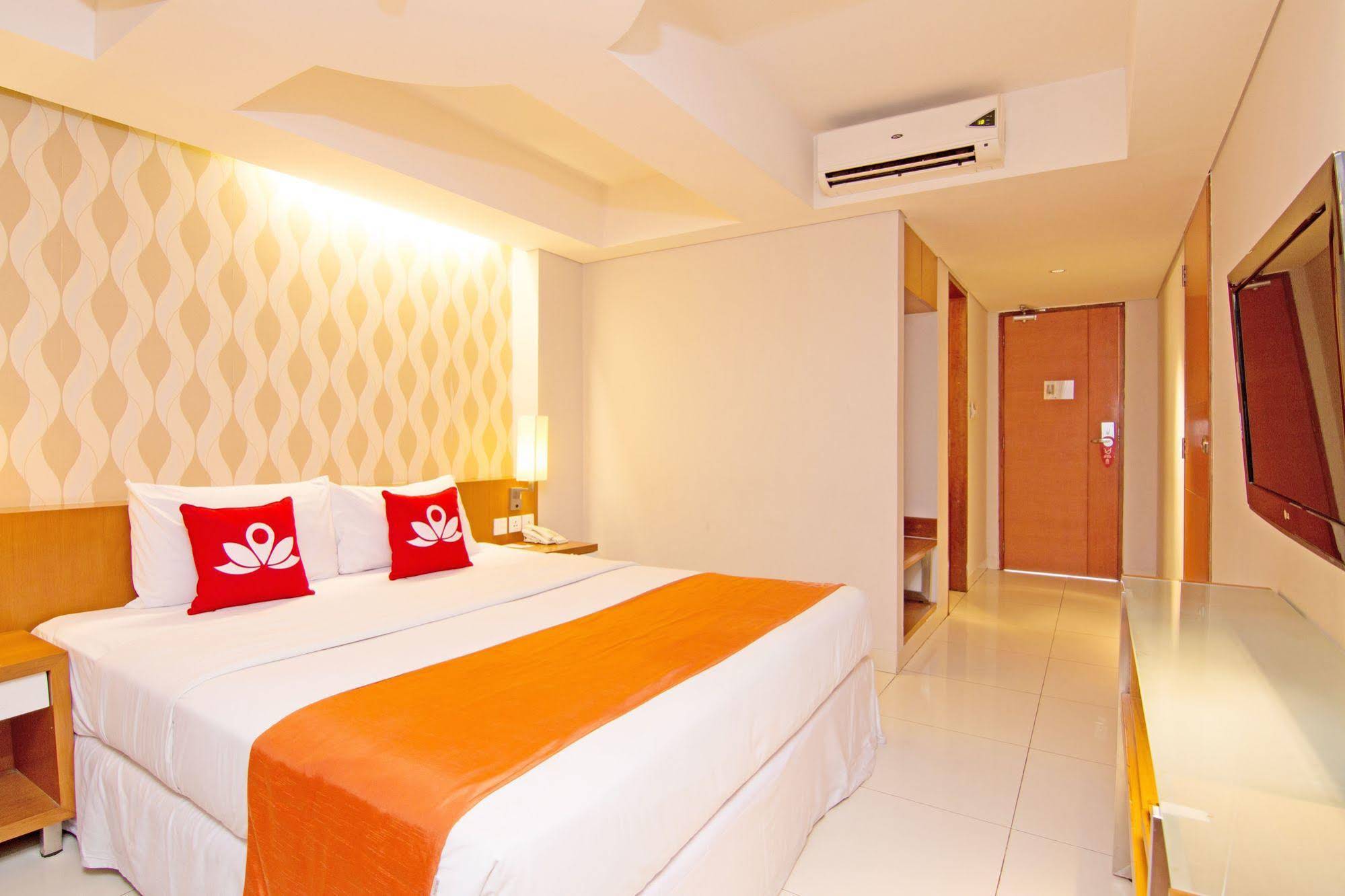 ZEN Rooms Kuta Sunset Road