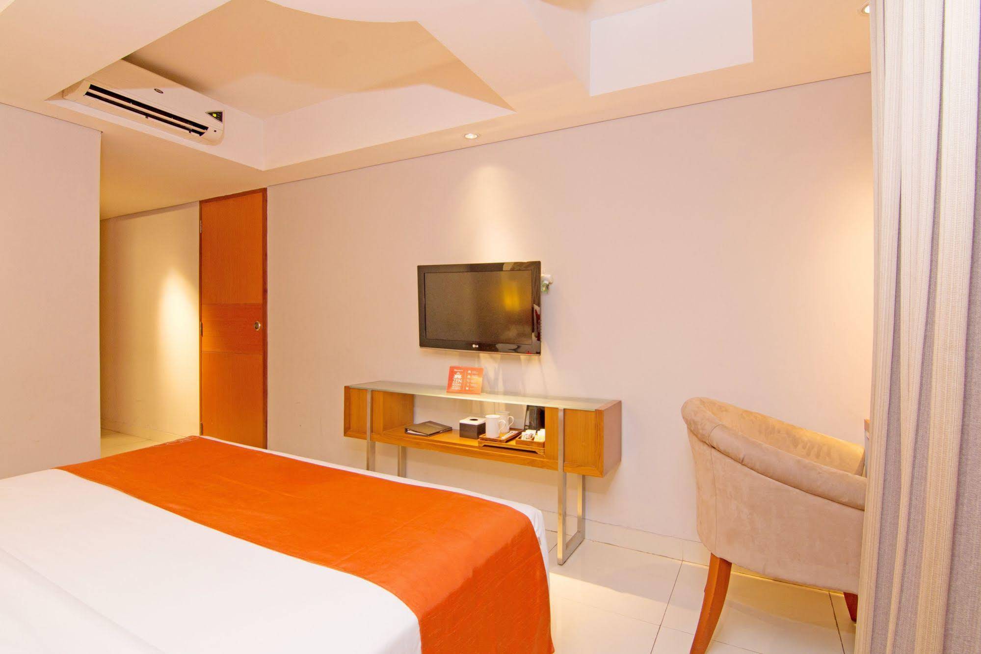 ZEN Rooms Kuta Sunset Road